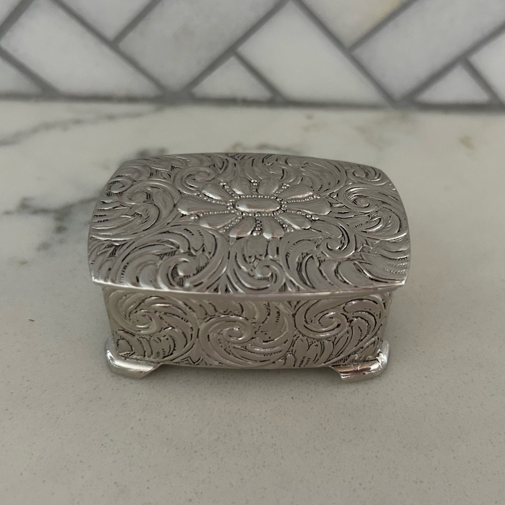 Vintage Ornate Silver with Red Velvet Lined Jewelry Trinket Box